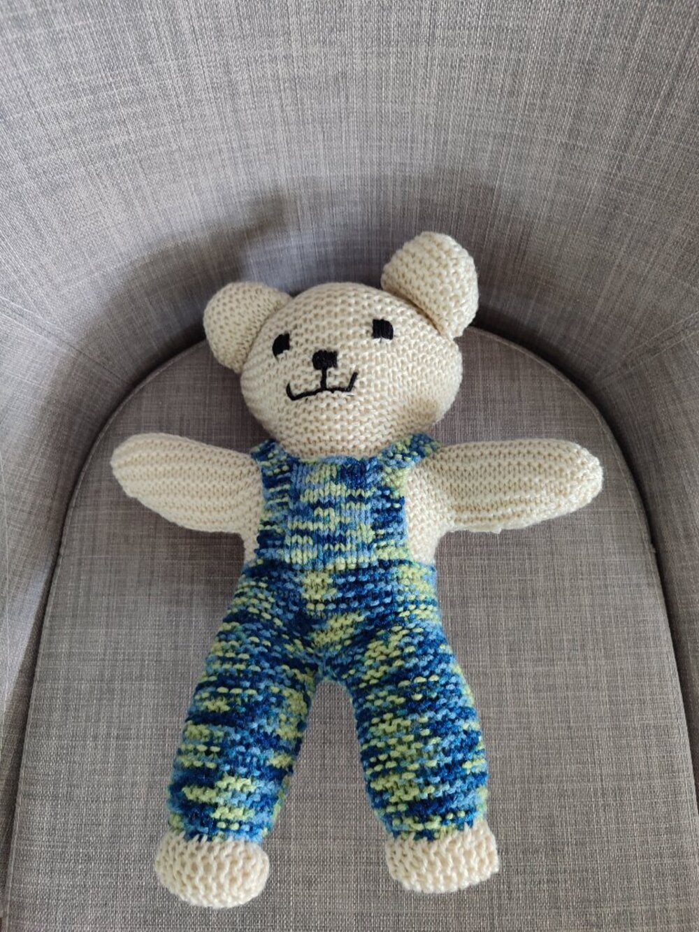 Brand new Handmade Hand-Knit Stuffed Teddy Bear Toy 14 inches